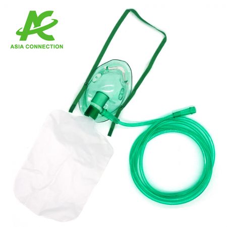 Hochkonzentrations-Sauerstoffmaske mit Schlauch für Kinder.